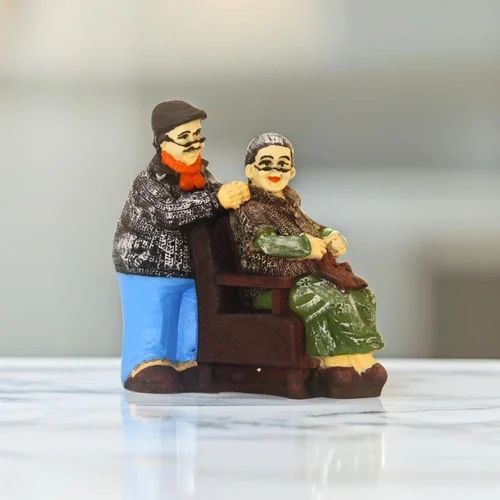 Old Couple Resin Statue for Gift