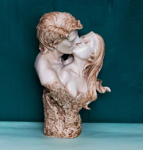 Romantic Couple Statue