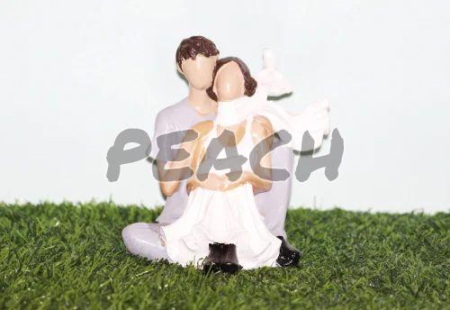 Decorative Cute Romantic Couple Miniature Showpiece