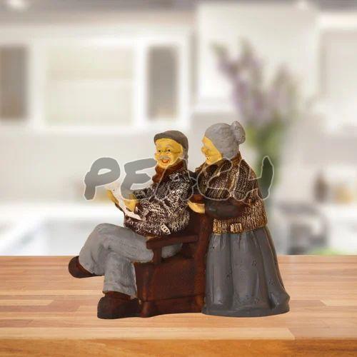 Old Couple Resin Statue