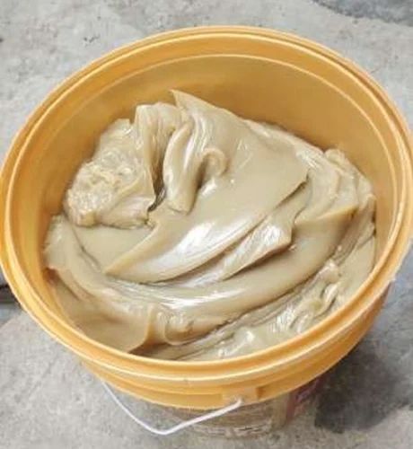 Yellow Automotive Lubricating Grease