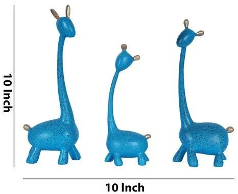 Giraffe Family Showpiece