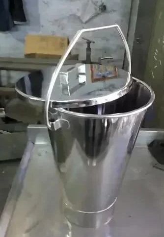 Silver Stainless Steel Lid Bucket