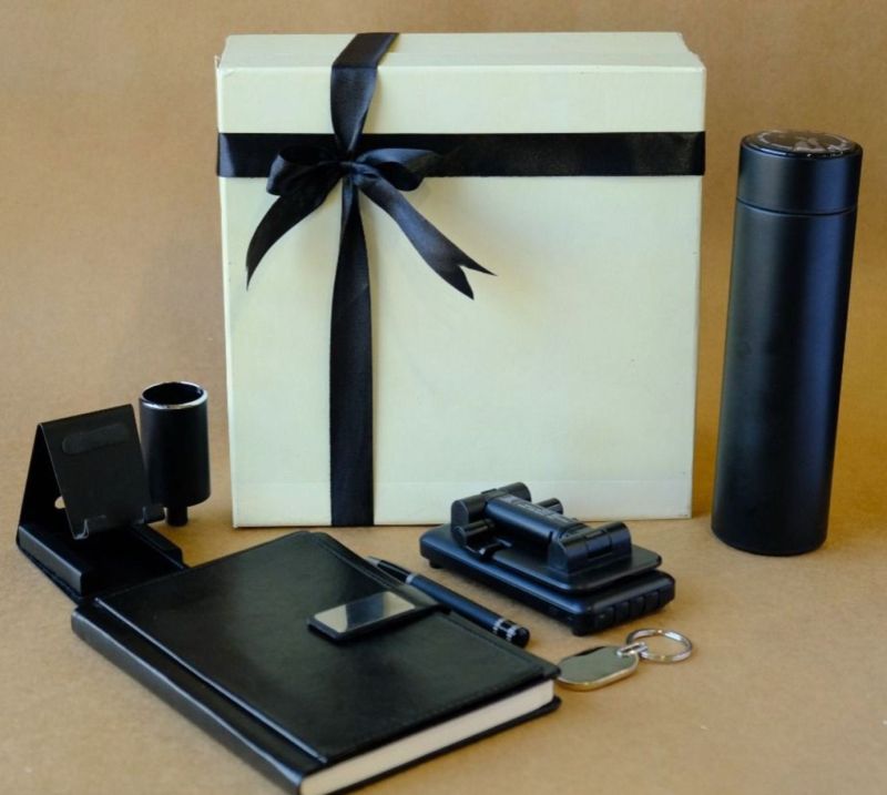 Luxury Customized Corporate Gift Set