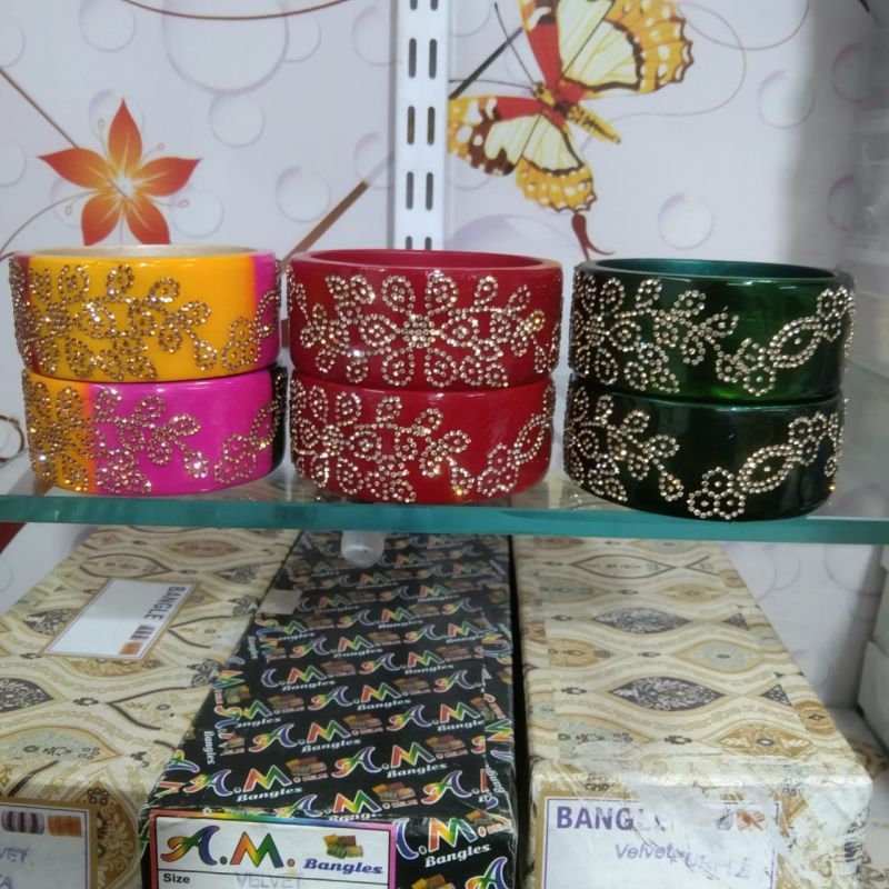Multicolor Stone Work Lac Bangle Set