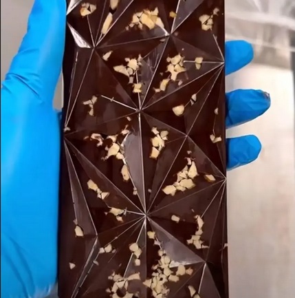 Crunchy Chocolate Bar