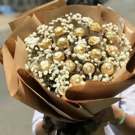 Golden Era Chocolate Bouquet