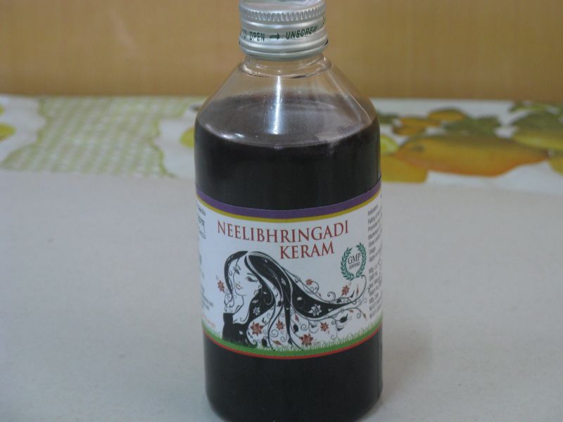 Neelibringadi Keram Massage Oil