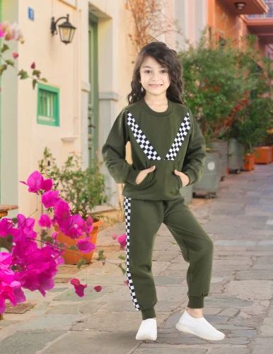 Girls Sweatshirt With Track Pant Set