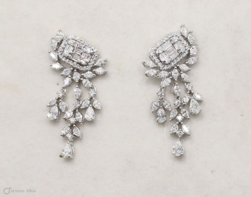 Ladies Party Wear Diamond Earrings