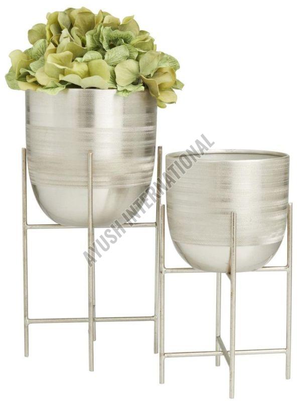 Steel Round Outdoor Planter with Stand