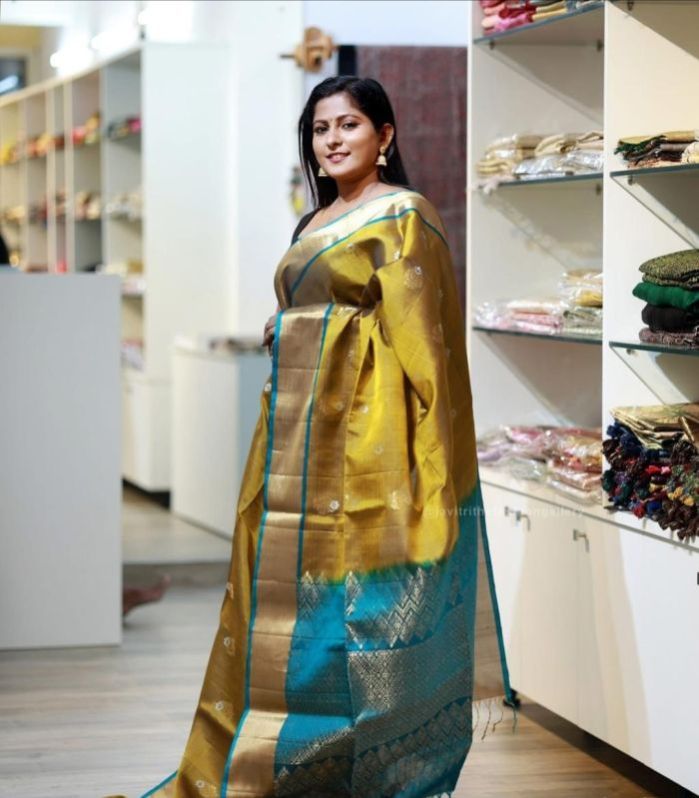 Ladies Handloom Silk Saree