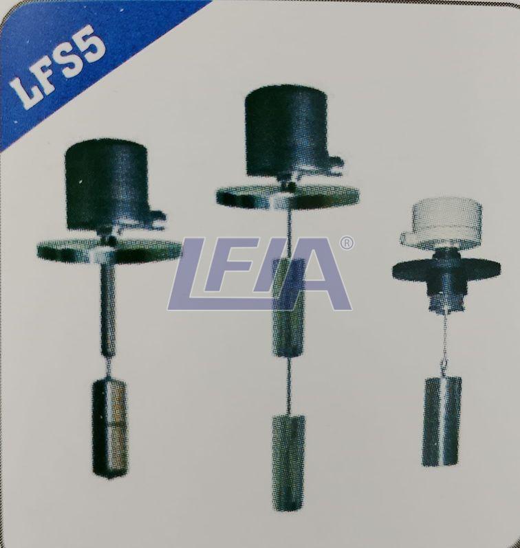 Displacer Type Level Switch