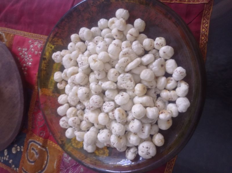 5 Suta Raw Makhana