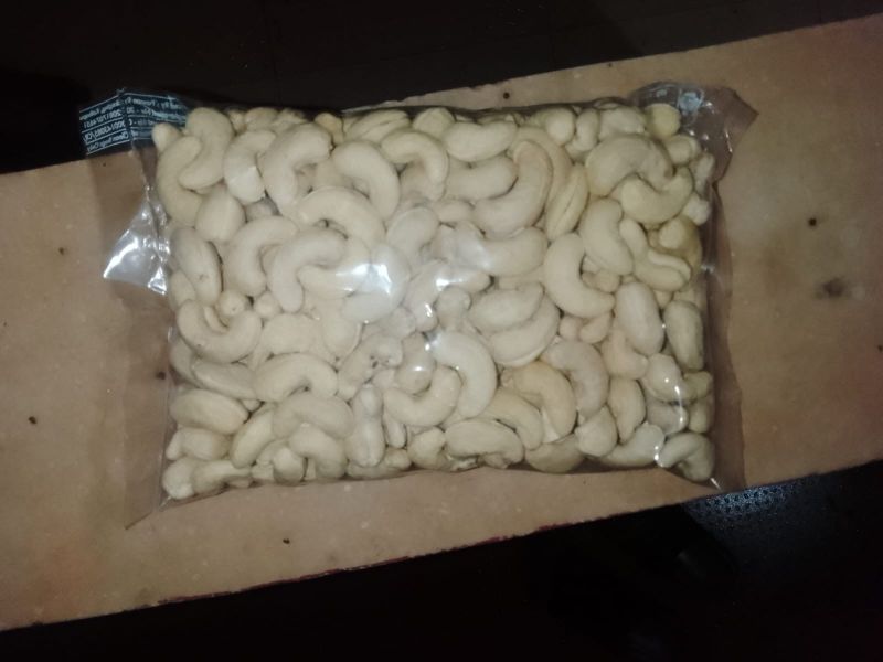 Cashew Nuts W400