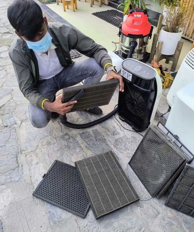 Outer Air Filter Cleaning Service