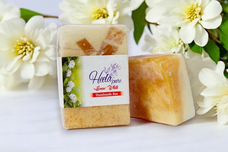 Heela Pure Snow White Handmade Bar