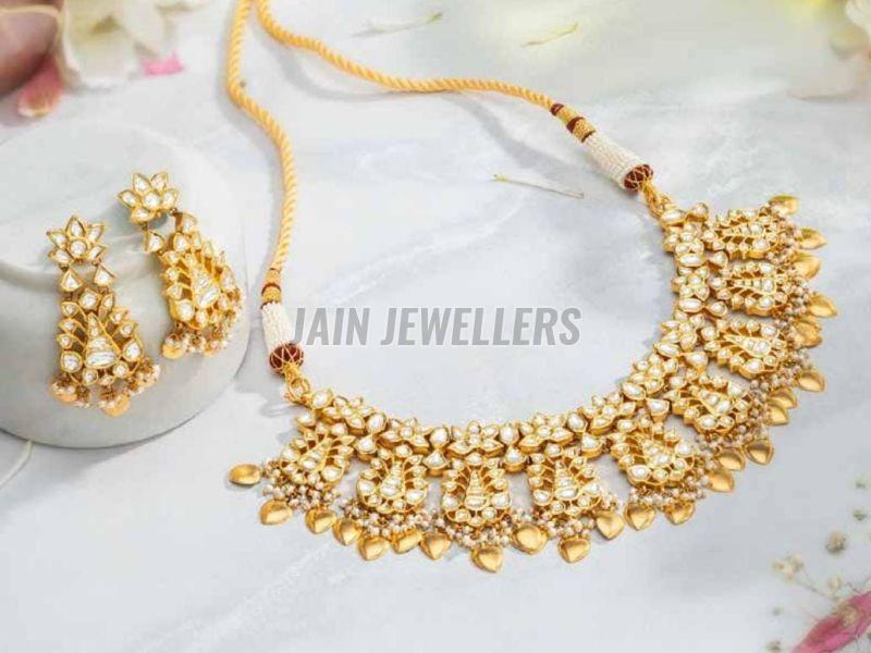 Lightweight Gold Jewelry