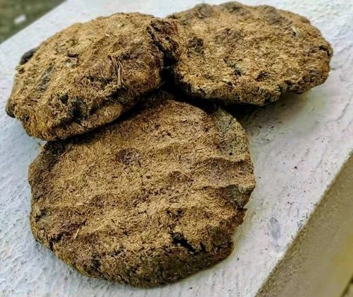 Dry Cow Dung Cake