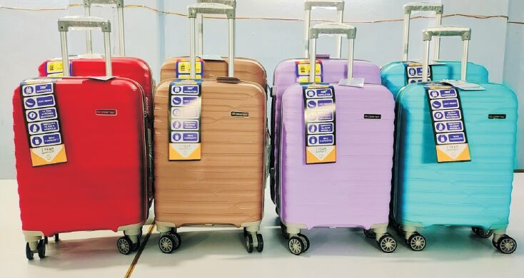 Multicolor Polycarbonate Luggage Trolley Bags
