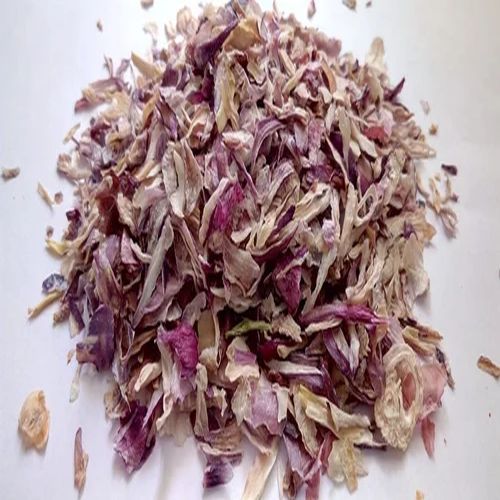 Unsorted Dehydrated Red Onion Flakes