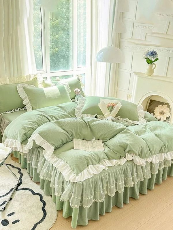 Polycotton Ruffle Lace King Size Bedding Set