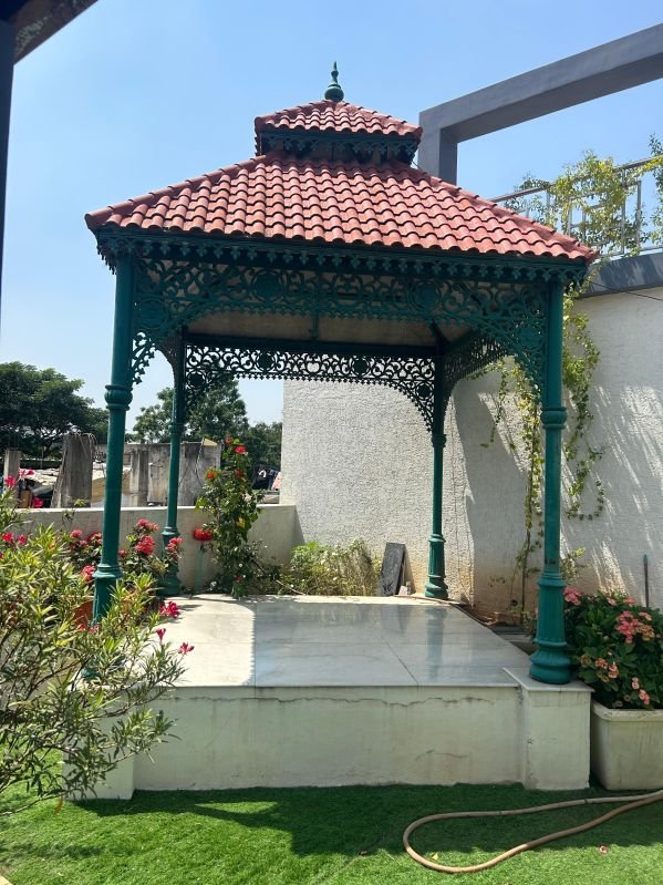 Cast Iron Garden Gazebo with Mangalore Tails