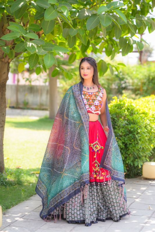 Women\'s Ethnic Chaniya Choli with Designer Blouse