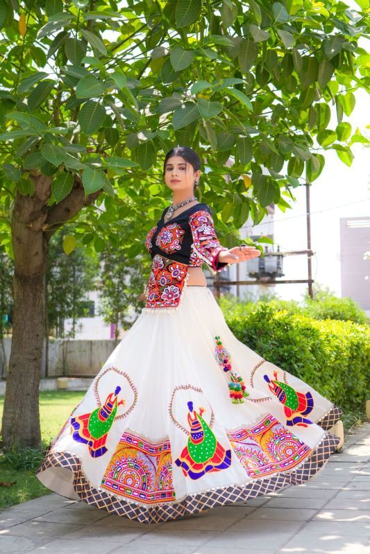 Women\'s Ethnic Mirror Work Ghagra Choli