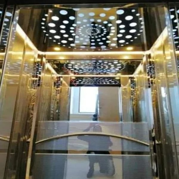 13 Persons Automatic Passenger Lift