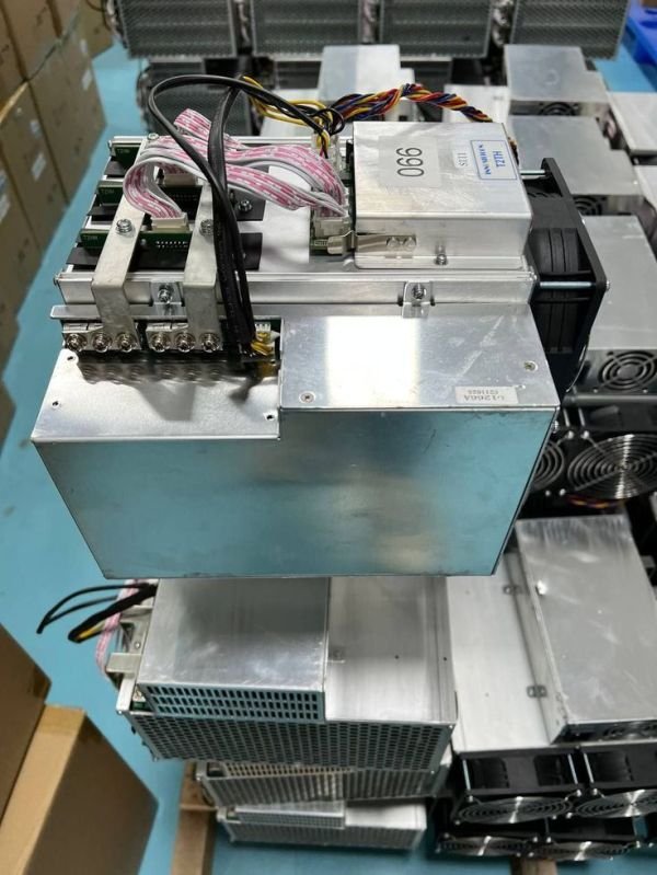 Antminer S19k PRO