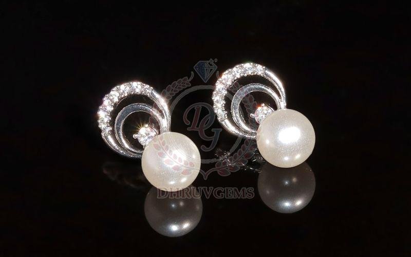 DG 0015 Women Silver Earring