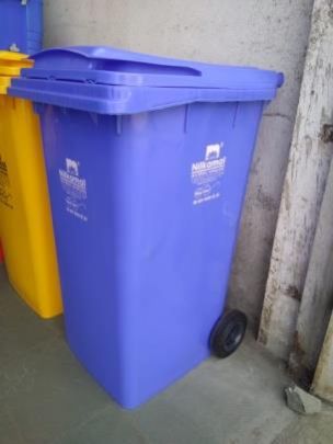 240 Litre Blue Plastic Dustbin