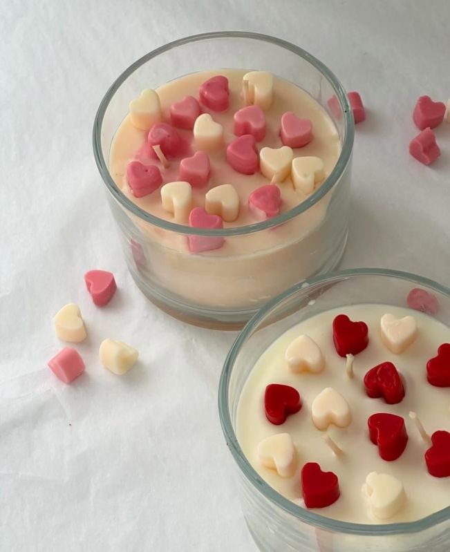 Multicolor Soy Wax Scented Jar Candles With Small Hearts