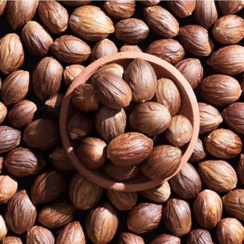 Whole A Grade Nutmeg