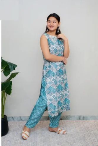 Ladies Cut Sleeve Cotton Blue Kurti and Pant Set