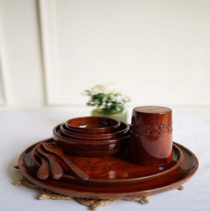 9 Piece OF Sheesham Wood Dinner Set