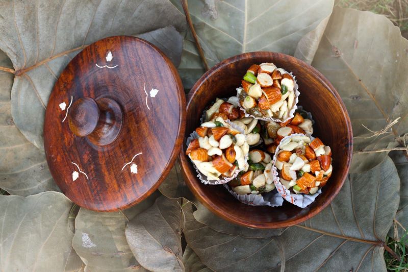 Handcrafted Sheesham Wood Storage Bowl With Lid