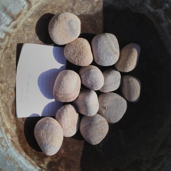 Bindasar Pebble Stones
