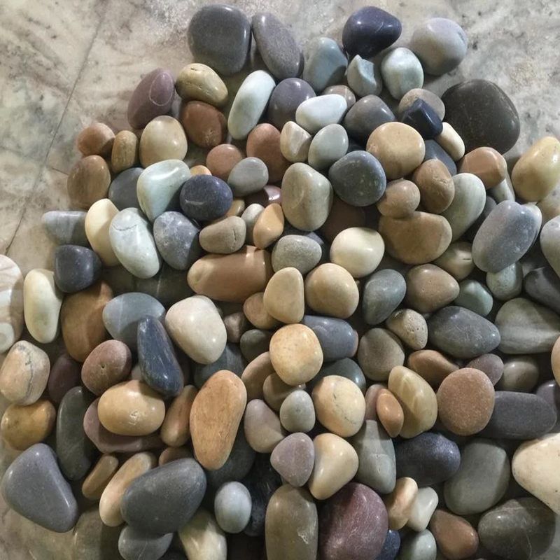 Bolder Pebble Stones
