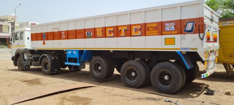 Side Wall Trailer 52 Ton