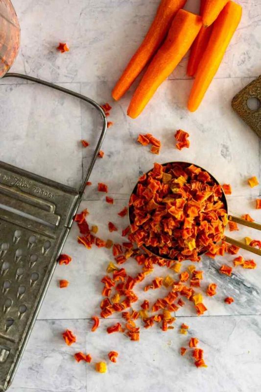 Dehydrated Carrot Flakes