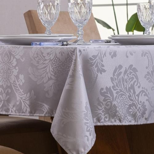 Elegant Jacquard Table Cover