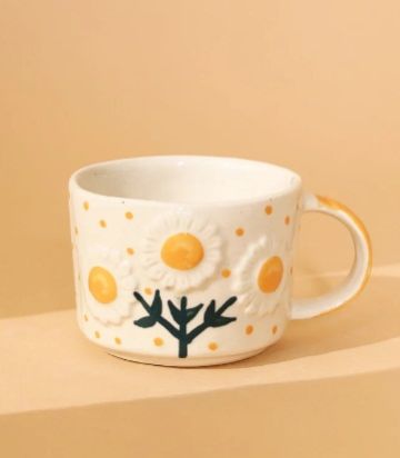 White Daisy Design Ceramic Cup