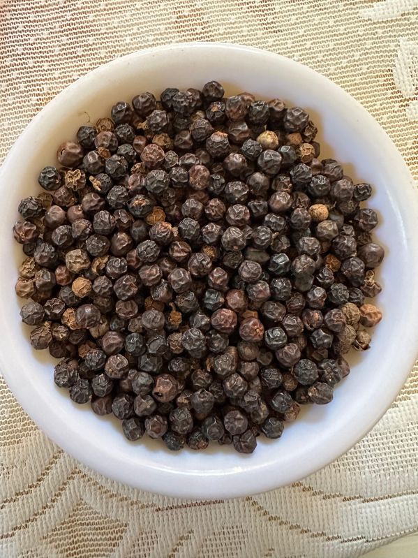 Whole Black Pepper Seed