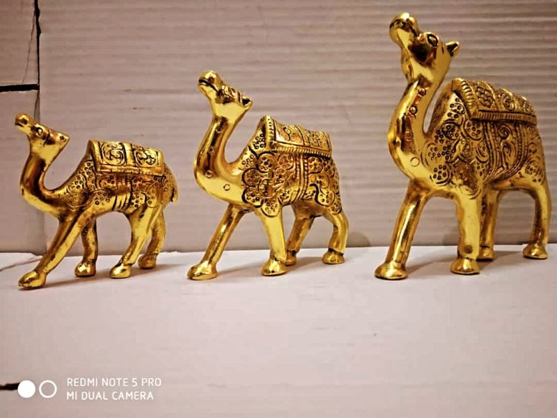 Aluminium Camel Statue