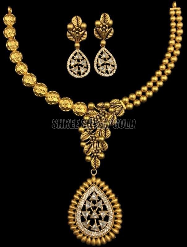 Antique Style Gold Necklace Set