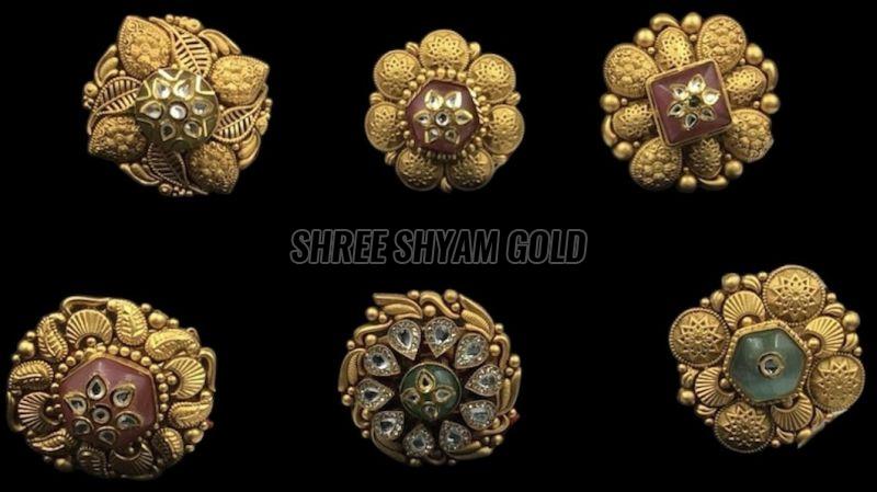 Traditional Gold Finish Antique Floral Ring