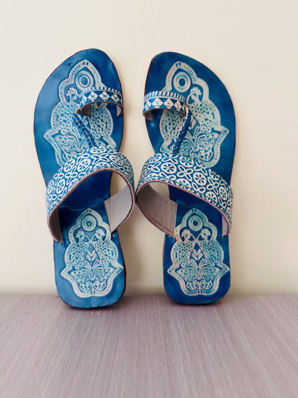 Neela Dori Art Ladies Kolhapuri Slipper