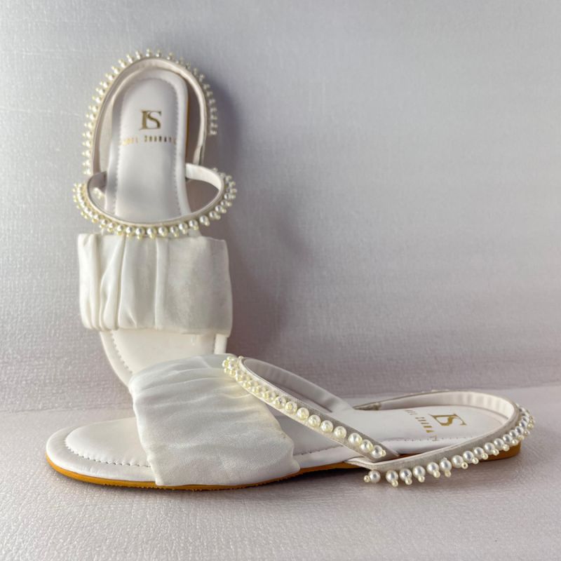 Snowy Beads PU Leather Ladies Sandal